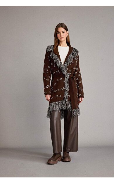 Standart Fit Püskül Detaylı Uzun Hırka