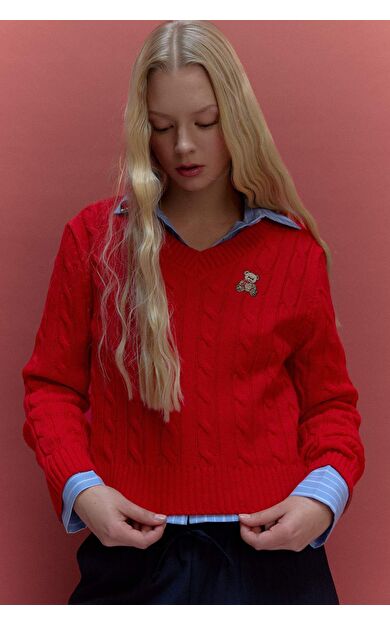 Slim Fit Dar Kesim V Yaka Kazak