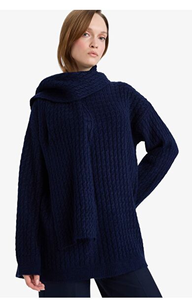 Regular Fit Atkı Detaylı Triko Kazak Tunik