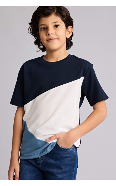 New Regular Fıt Bisiklet Yaka Pike Kısa Kollu Tişört Erkek Çocuk