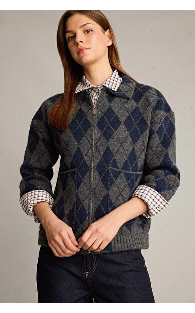 Fitted Baklava Desenli Fermuarlı Hırka