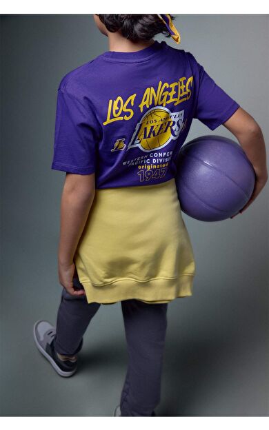 DeFacto NBA Los Angeles Lakers New Regular Fıt Bisiklet Yaka Kısa Kollu Tişört Erkek Çocuk