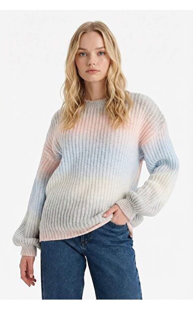 Regular Fit Bisiklet Yaka Romantik Baskılı Kazak