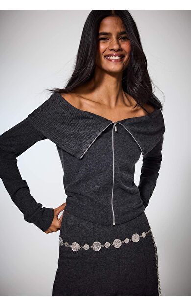 Fıtted Omzu Açık Hırka