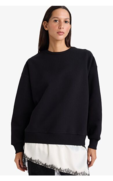 DeFacto Relax Fit Bisiklet Yaka Etek Ucu Dantel Detaylı Sweatshirt