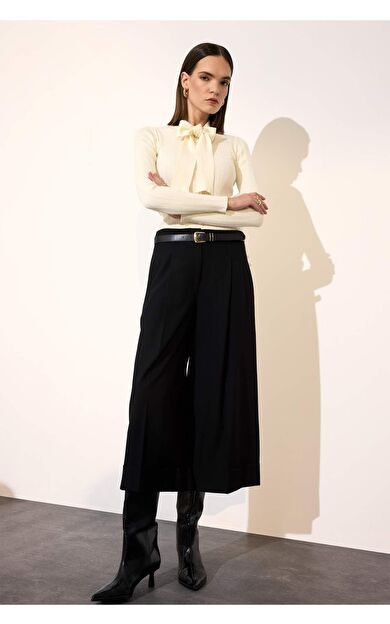 Yüksek Bel Crop Fit Pantolon