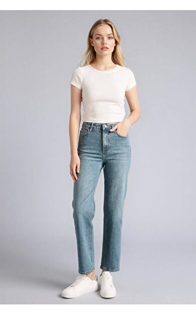 DeFacto Comfort Straıght Normal Bel Bilek Boy Jean Yıkamalı Pantolon