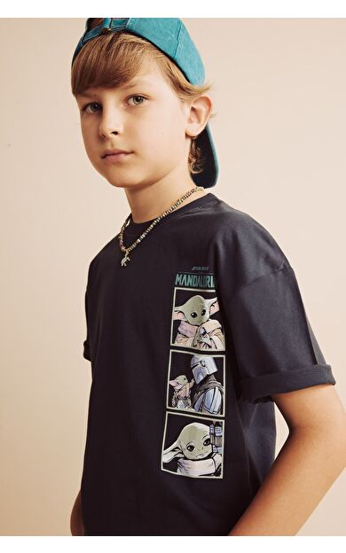 DeFacto Star Wars Oversıze Bisiklet Yaka Kısa Kollu Tişört Erkek Çocuk