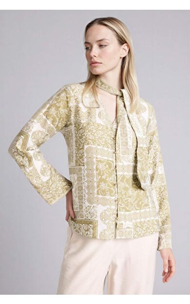 DeFacto Regular Fıt V Yaka Baskılı Uzun Kollu Gömlek