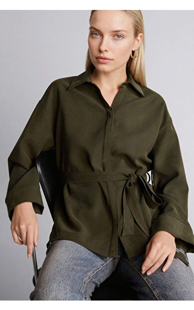 DeFacto Relax Fıt Gömlek Yaka Uzun Kollu Gömlek