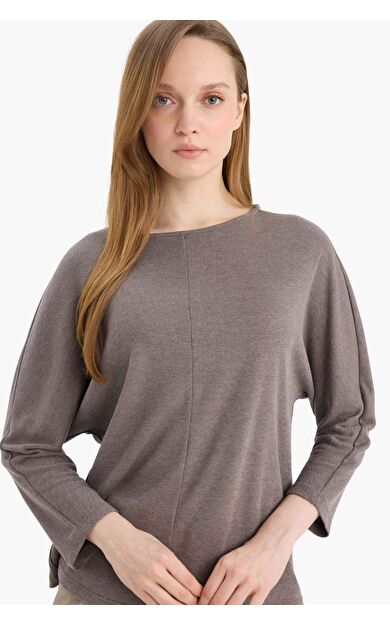 Kayık Yaka Uzun Kollu Tişört