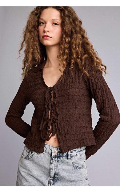 Fıtted Gömlek Yaka Bürümcük Uzun Kollu Bluz