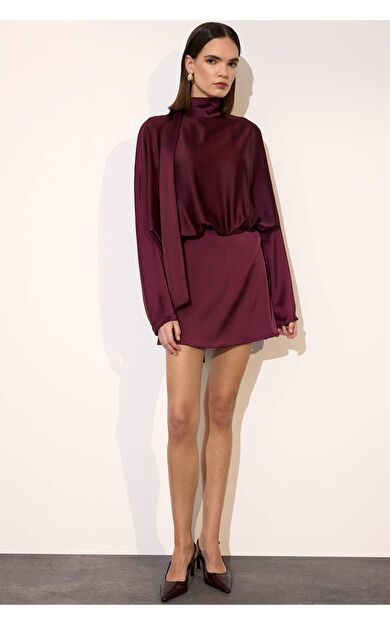 Bisiklet Yaka Saten Uzun Kollu Mini Elbise