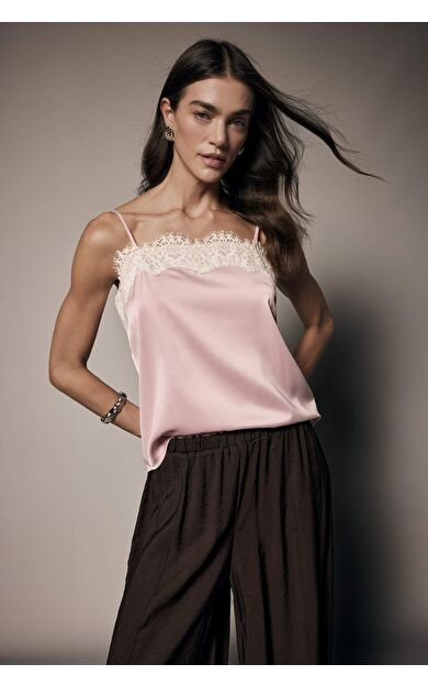 Regular Fıt Askılı Saten Kolsuz Bluz