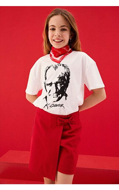 DeFacto 23 Nisan Çocuk Bayramı Atatürk Baskılı Tişört Kız Çocuk