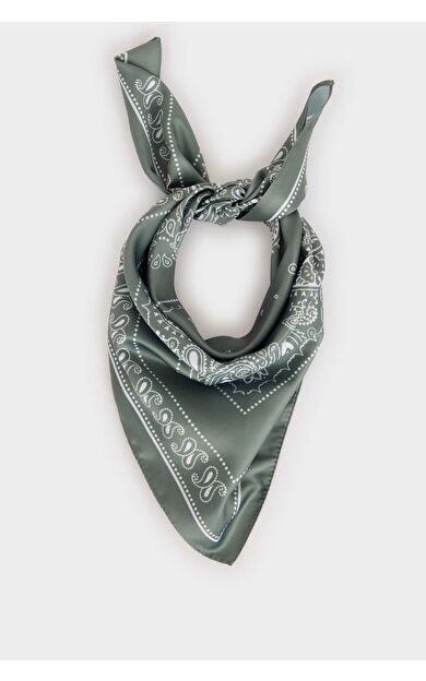 Kadın Şal Desenli Saten Şal