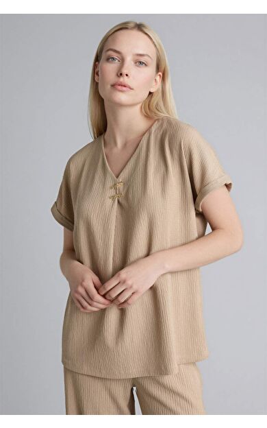 DeFacto Regular Fıt V Yaka Bürümcük Kısa Kollu Tişört