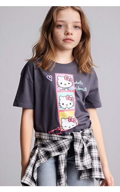 DeFacto Hello Kitty Relax Fıt Bisiklet Yaka Kısa Kollu Tişört Kız Çocuk