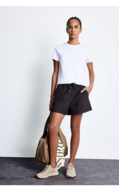 DeFacto Standart Fıt Sporcu Kısa Paça Şort