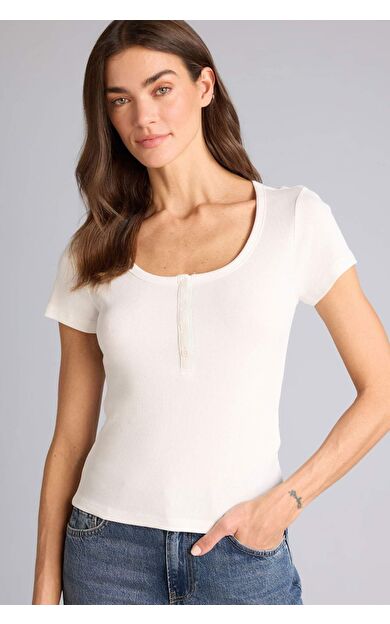 DeFacto Regular Fıt Basıc Düz Fitilli Kaşkorse Kısa Kollu Tişört