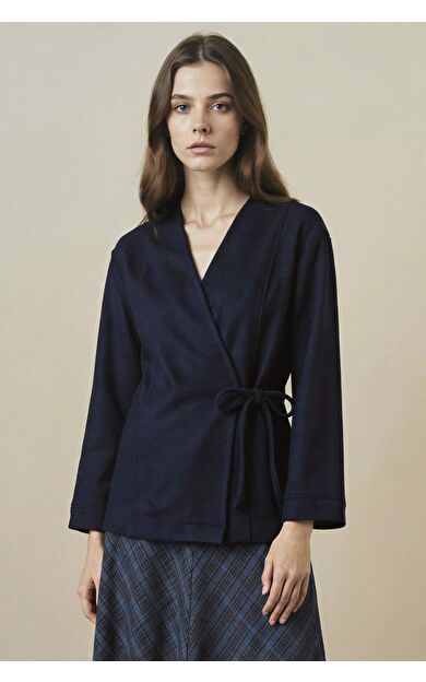 Fıtted İçi Yumuşak Tüylü Bağlamalı Hırka