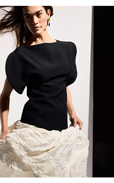 DeFacto Afra x Fıtted Kayık Yaka Krep Bluz