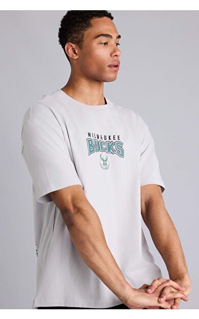 DeFacto NBA Mılwaukee Bucks Overshırt Fıt Kısa Kollu Tişört