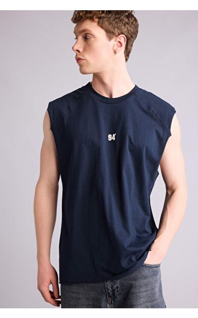 DeFacto Boxy Fıt Slogan Desenli Bisiklet Yaka Atlet