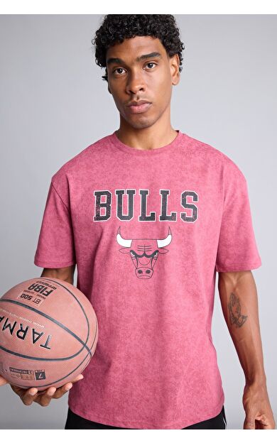 DeFacto NBA Lisanslı Chıcago Bulls Oversıze Bisiklet Yaka Kısa Kollu Tişört