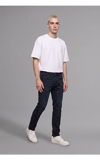 DeFacto Sergio Regular Fit Normal Bel Boru Paça Beş Cep Detaylı Uzun Boy Jean Pantolon