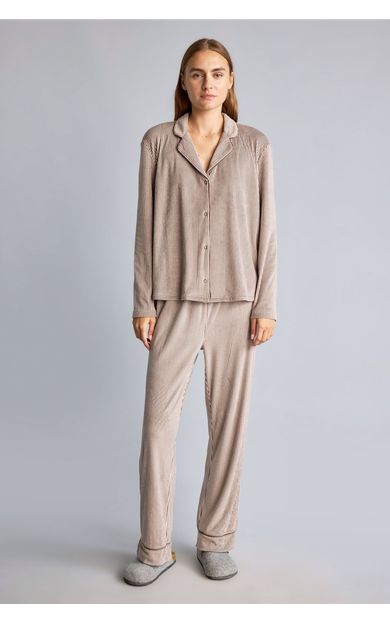 DeFacto Regular Fit Çizgili Uzun Kollu Düğmeli Kadife Pijama Takımı