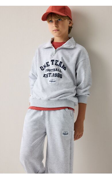 DeFacto Regular Fıt Dik Yaka Baskılı Sweatshirt Erkek Çocuk