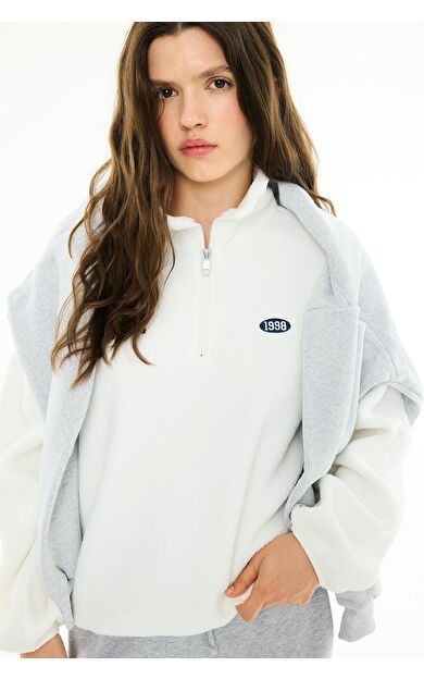 DeFacto Loose Fit Yarım Fermuarlı Nakış Detaylı Polar Sweatshirt