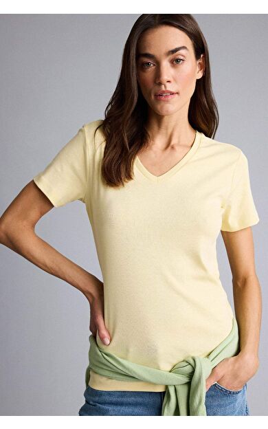 DeFacto Slım Fıt V Yaka Basıc Düz Ribana Kısa Kollu Tişört
