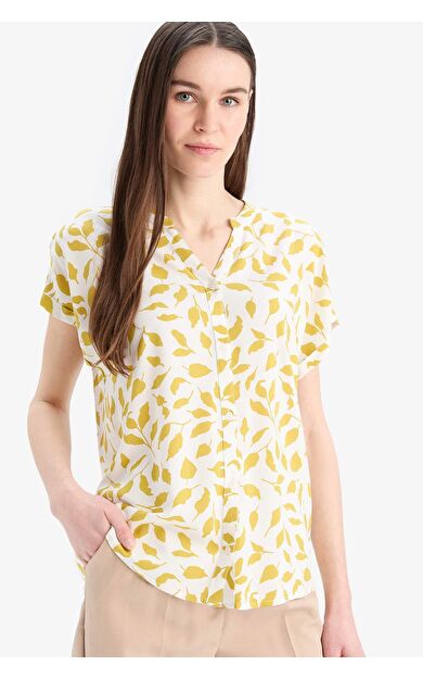 DeFacto Regular Fit Bisiklet Yaka Kısa Kollu Gömlek