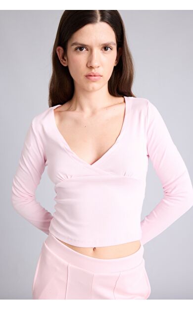 DeFacto Fitted V Yaka Kruvaze Görünümlü Ribana Uzun Kollu Crop Basic Tişört