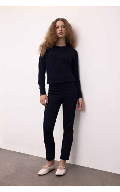 Valentina Sigaret Normal Bel Düz Paça Saten Pantolon