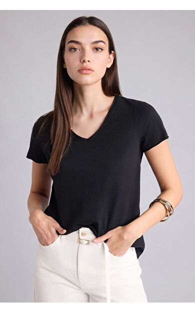 DeFacto Regular Fıt V Yaka Basıc Düz Kısa Kollu Tişört