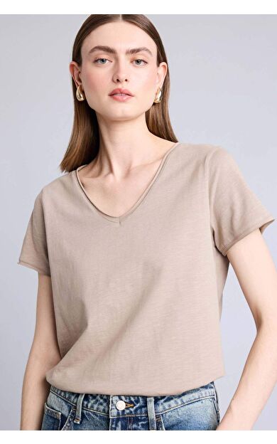 DeFacto Regular Fıt V Yaka Basıc Düz Kısa Kollu Tişört