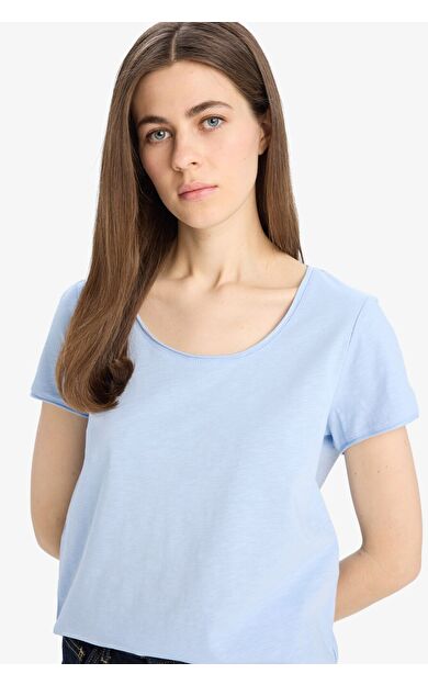 DeFacto Regular Fit Yuvarlak Yaka Basic Düz Kısa Kollu Tişört K1508AZ25SMBE196