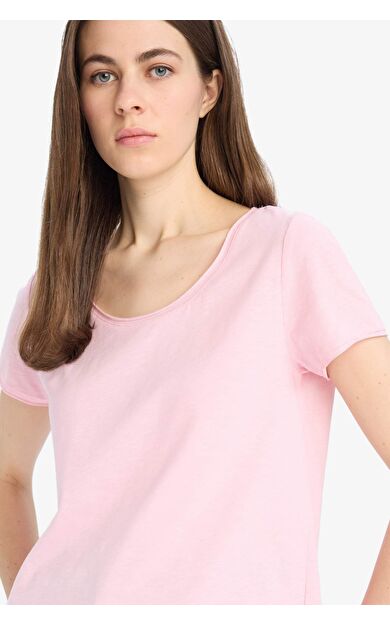 DeFacto Regular Fit Yuvarlak Yaka Basic Düz Kısa Kollu Tişört K1508AZ25SMPN105