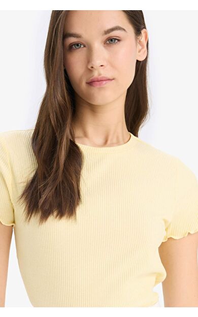 DeFacto Fitted Bisiklet Yaka Fitilli Kaşkorse Kısa Kollu Tişört