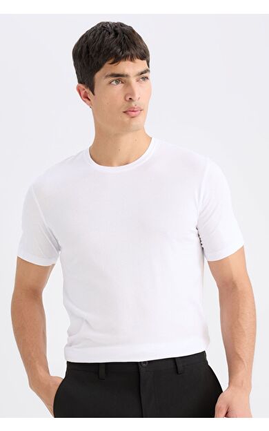 DeFacto Slim Fit Dar Kesim Bisiklet Yaka Basic Düz Kısa Kollu Tişört M6606AZ24AUWT34
