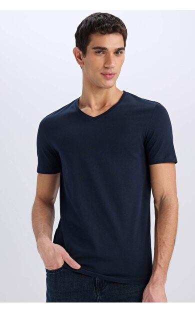 DeFacto Slim Fit Dar Kesim V Yaka Basic Düz Kısa Kollu Tişört M7668AZ25SPNV64