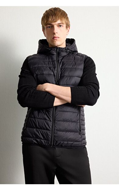 DeFacto Su İtici Slim Fit Kapüşonlu Yelek