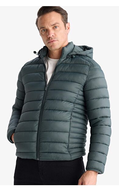 DeFacto Su Geçirmez Slim Fit Dar Kesim Kapüşonlu Fermuarlı Şişme Mont N4661AZ25AUGN1019