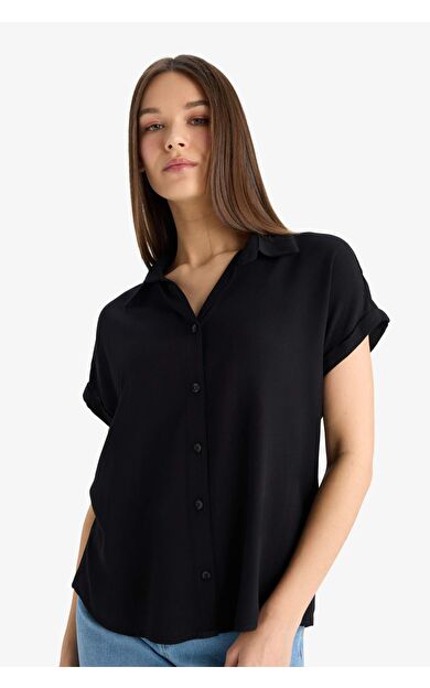DeFacto Regular Fit Basic Düz Viskon Kısa Kollu Gömlek N7819AZ25SPBK27