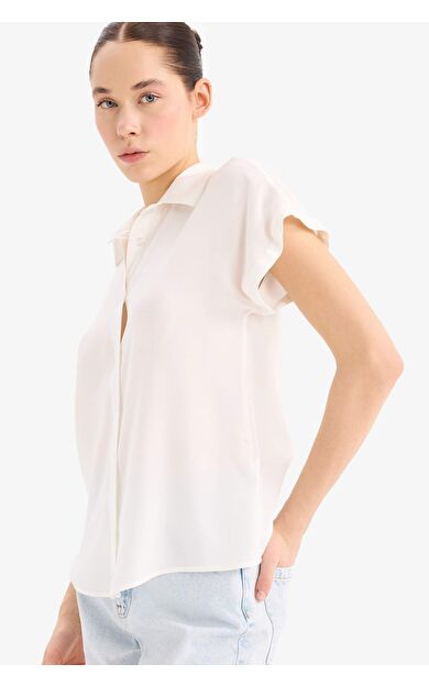 DeFacto Regular Fit Basic Düz Viskon Kısa Kollu Gömlek N7819AZ25SPWT32