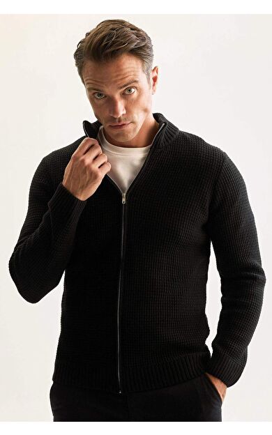 DeFacto Erkek Siyah Standart Fit Normal Kesim Yarım Balıkçı Yaka Fermuarlı Waffle Hırka