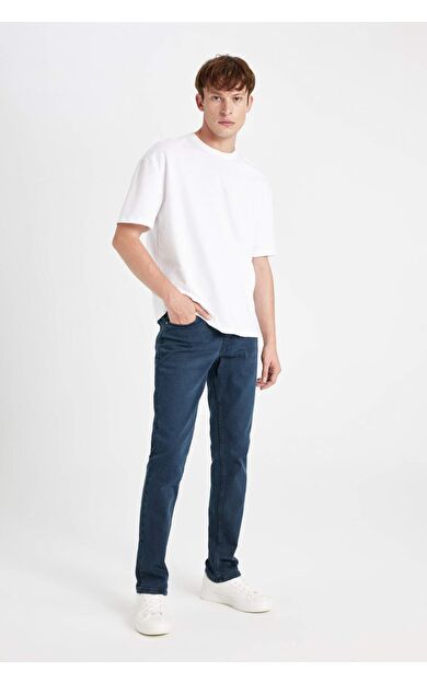 DeFacto Pedro Slim Fit Dar Kalıp Normal Bel Dar Paça Jean Pantolon R8791AZ24AUNM83
